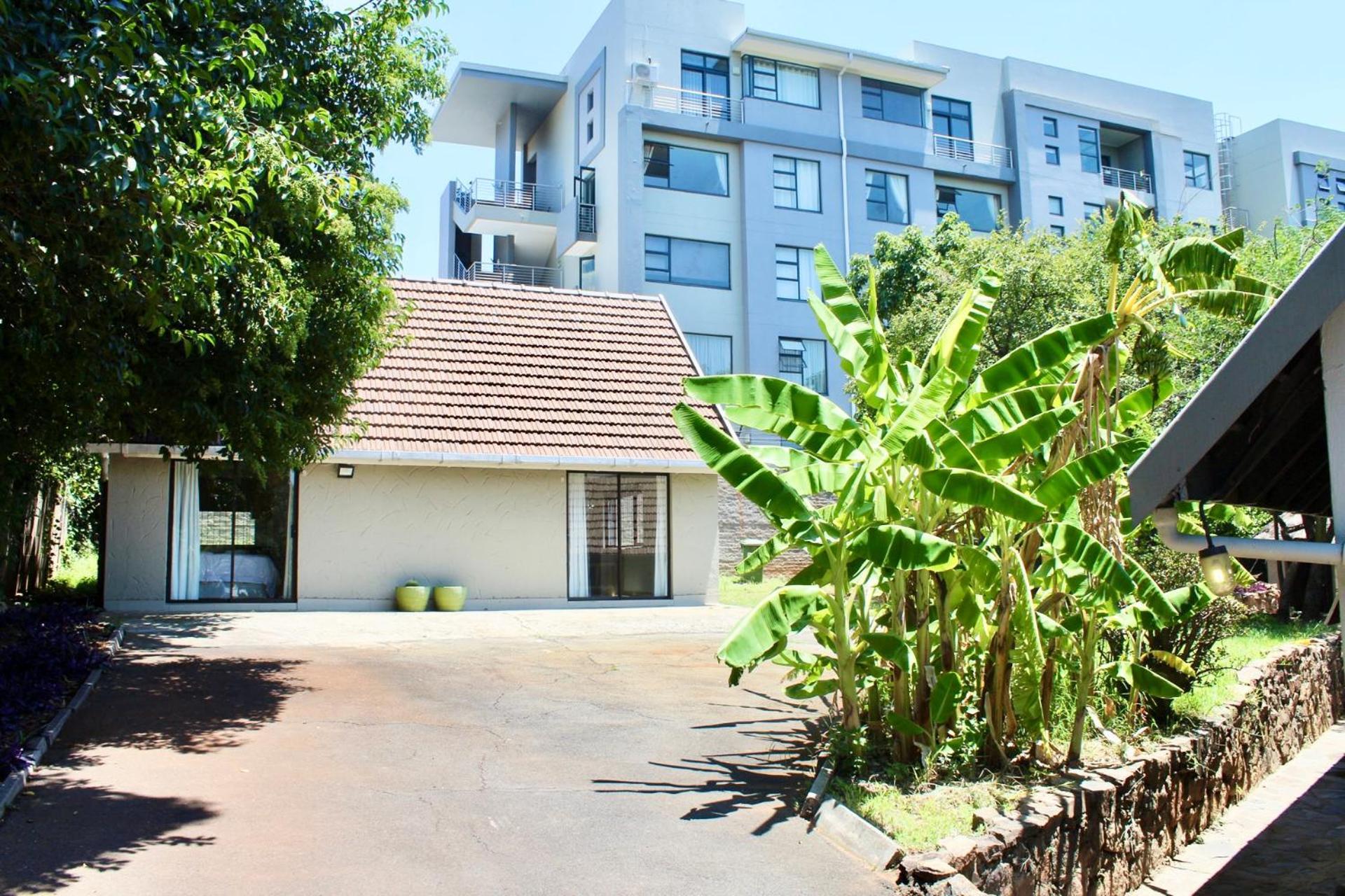 Remarkable 1-Bed Apartment In Sandton Johannesburg Exterior photo